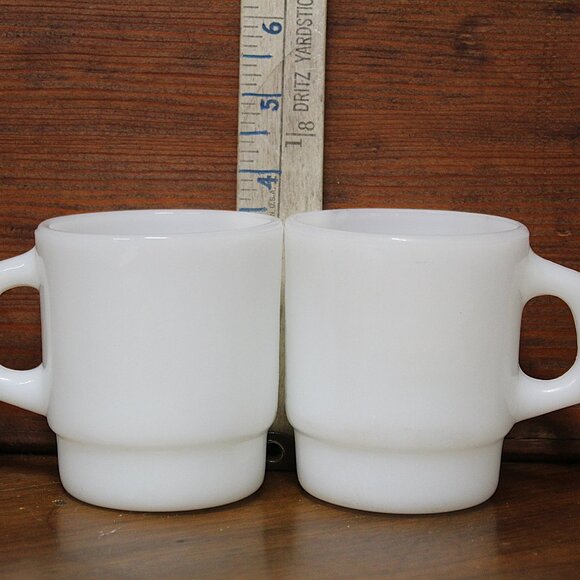 2~Anchor Hocking Fire King Ware USA 1950/60’s Stackable Milk Glass Mug Cups 8oz - Picture 5 of 7